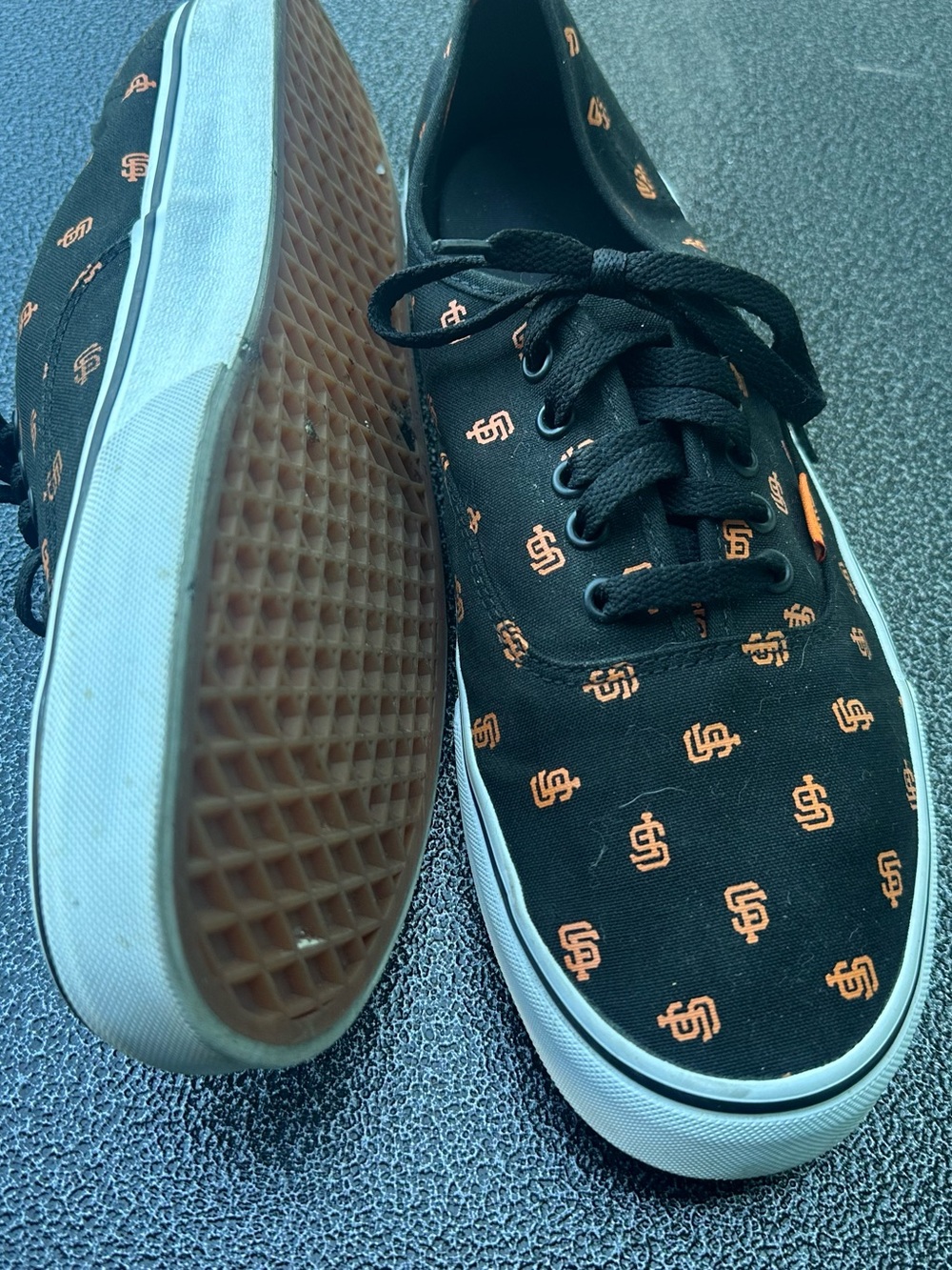 Vans Black & Orange San Francisco Giants Low-Top Sneakers